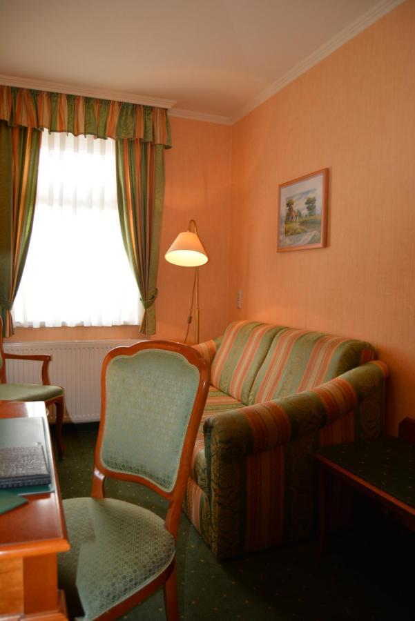 Hotel Alter Kutschenbauer - Вернигероде Экстерьер фото