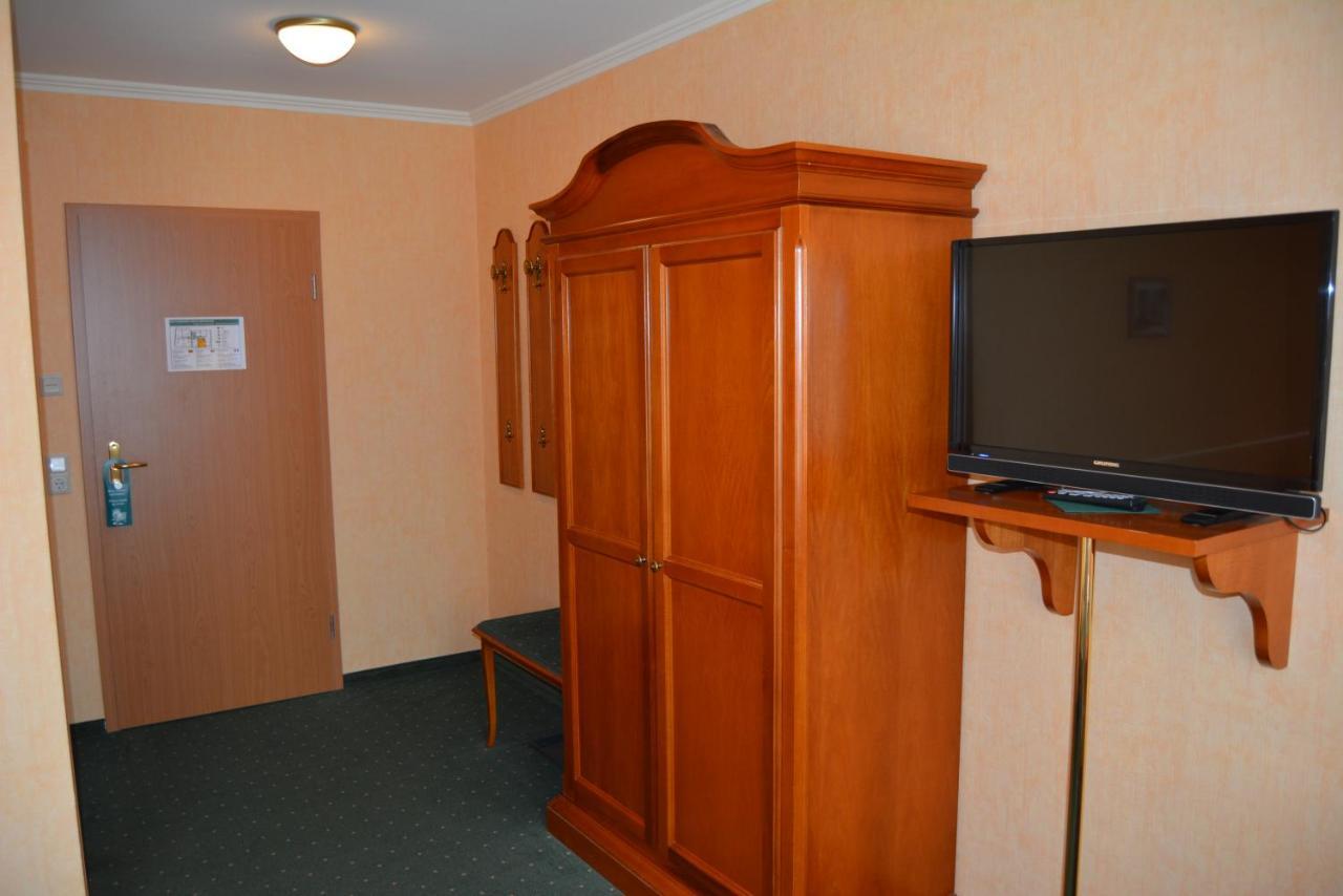 Hotel Alter Kutschenbauer - Вернигероде Экстерьер фото